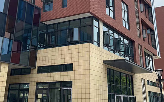 耐盾软瓷告诉大家关于软瓷柔性面砖具备的几大特点_装饰_施工_瓷砖