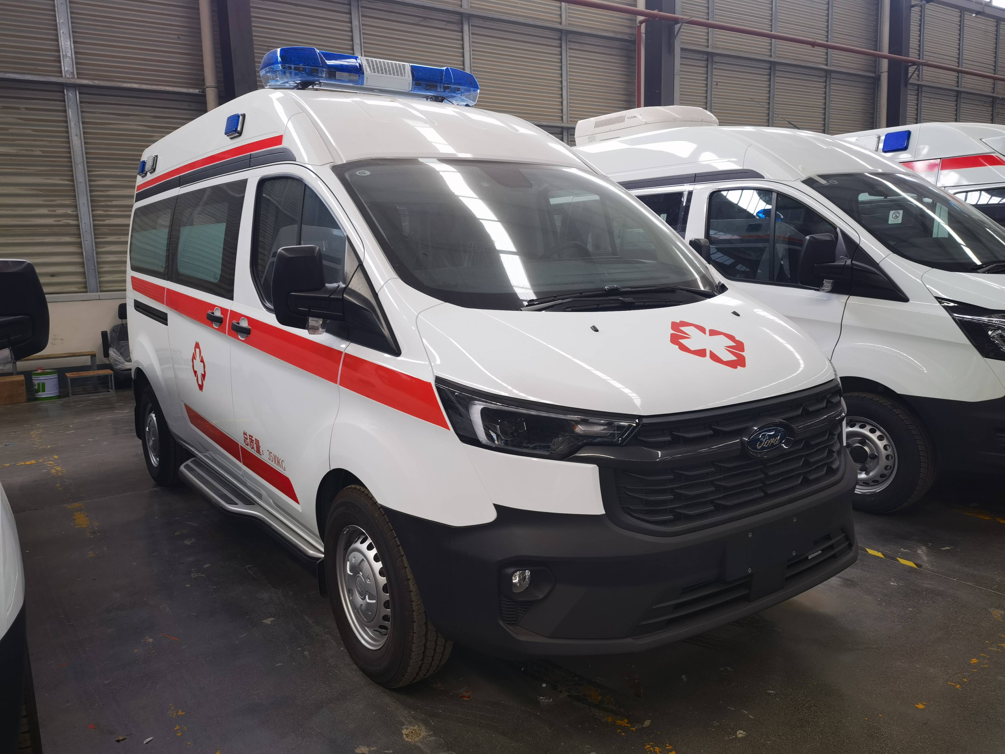 福特救护车使用优势有哪些,福特全顺救护车厂家直销,福特新全顺救护车