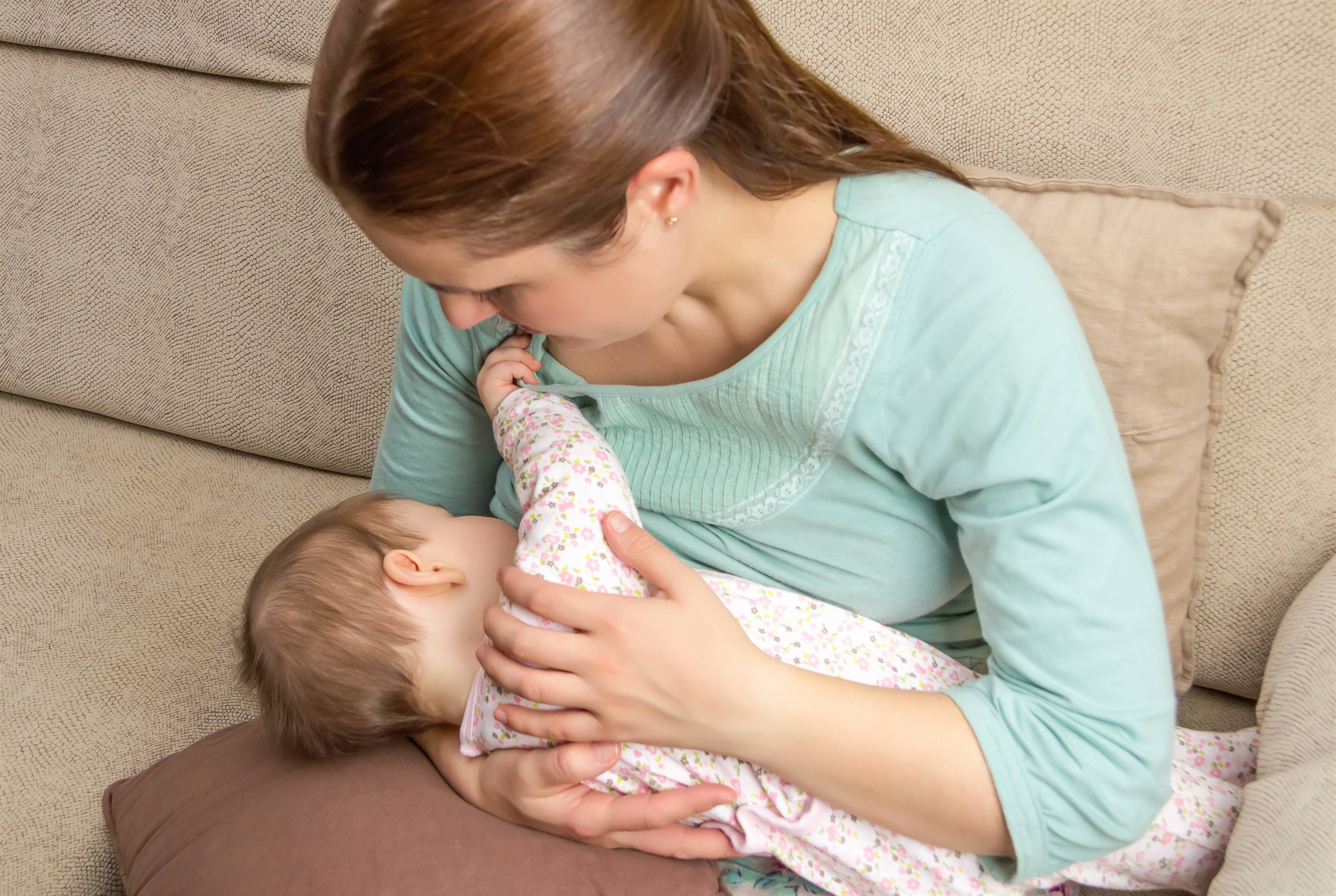 哺乳期妈妈吃什么可以提高母乳质量？