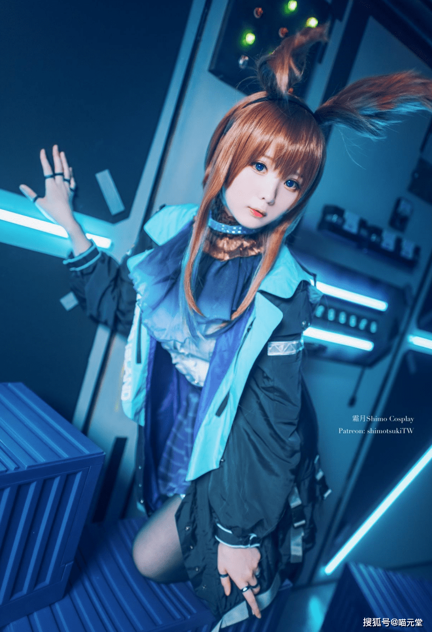 霜月shimo阿米娅 明日方舟系列cosplay写真图片鉴赏_角色_爱好_文化