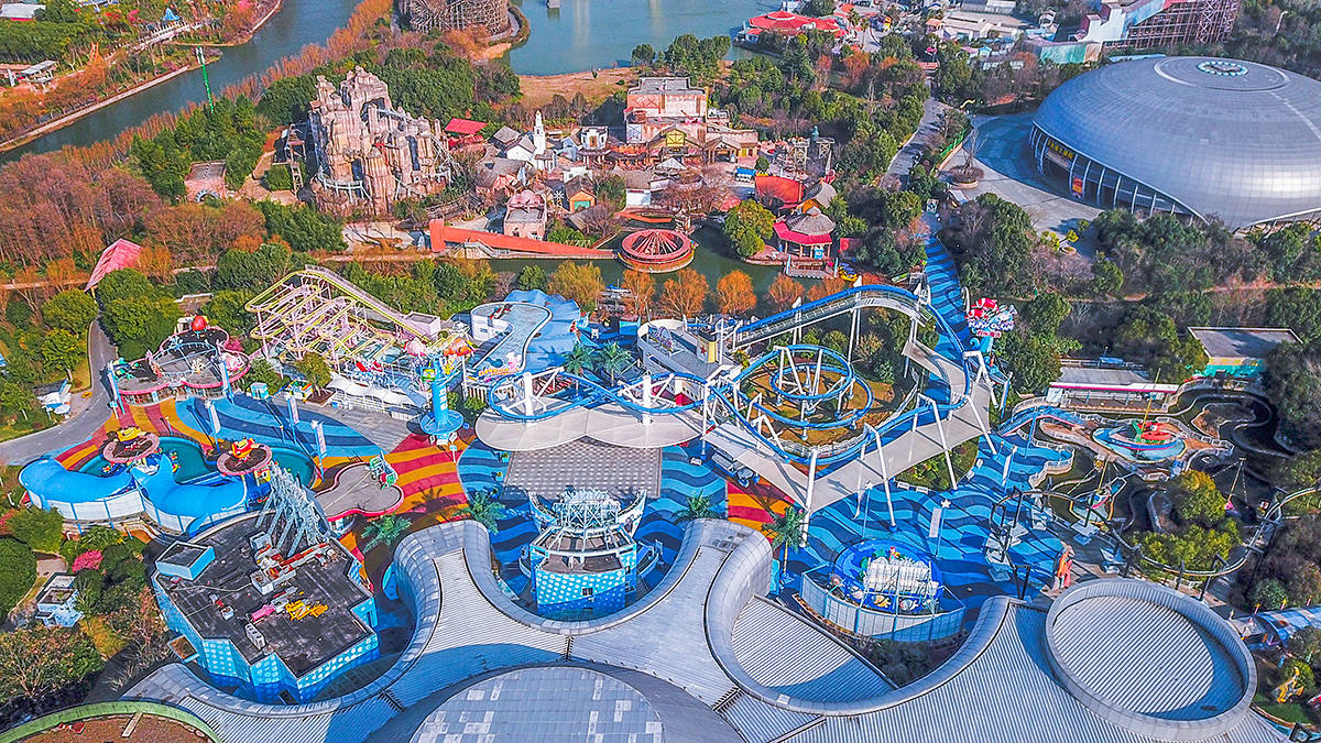 欢乐谷拥有上海最刺激过山车项目,有各种不同的级别的过山车项目可以