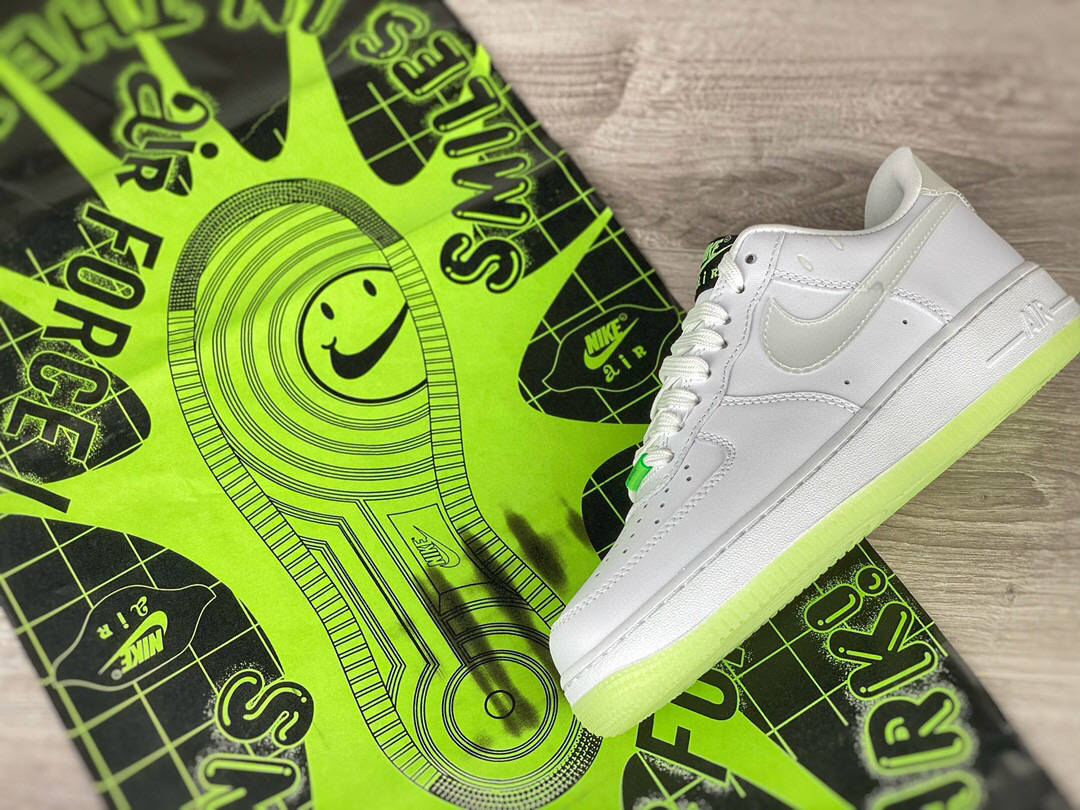 耐克nike air force 1 low have a nike day 空军一号笑脸夜光低帮