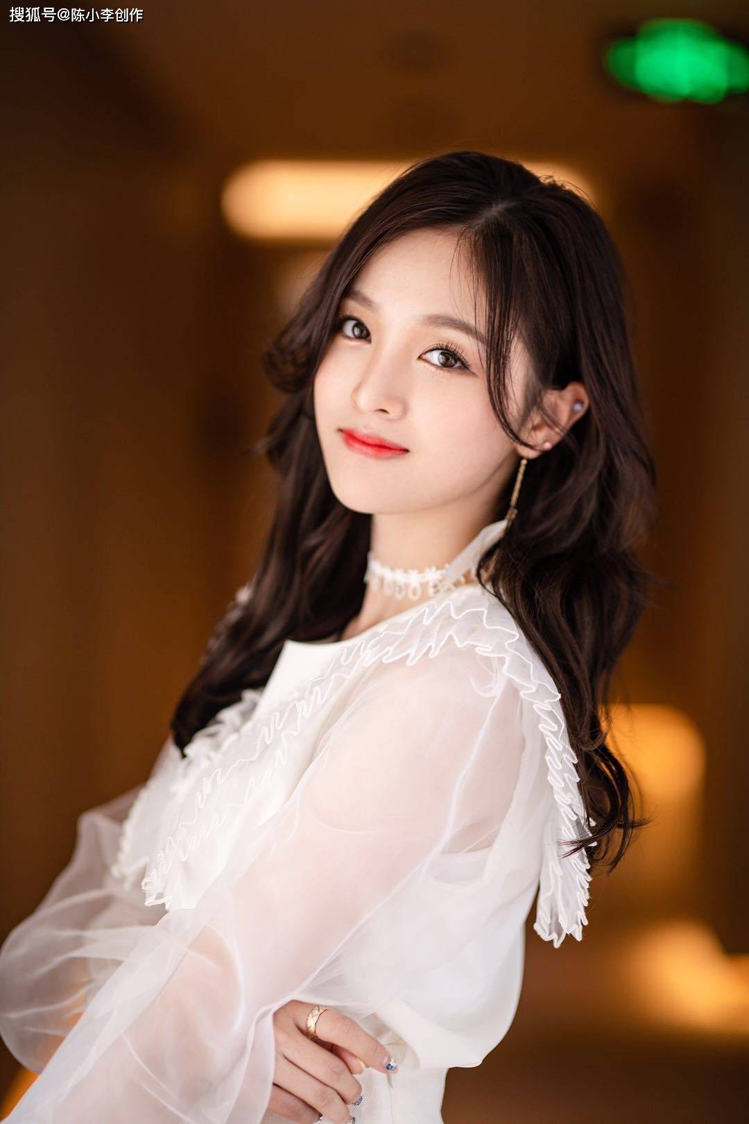 吴宣仪高清魅力写真惊艳迷人少女感十足