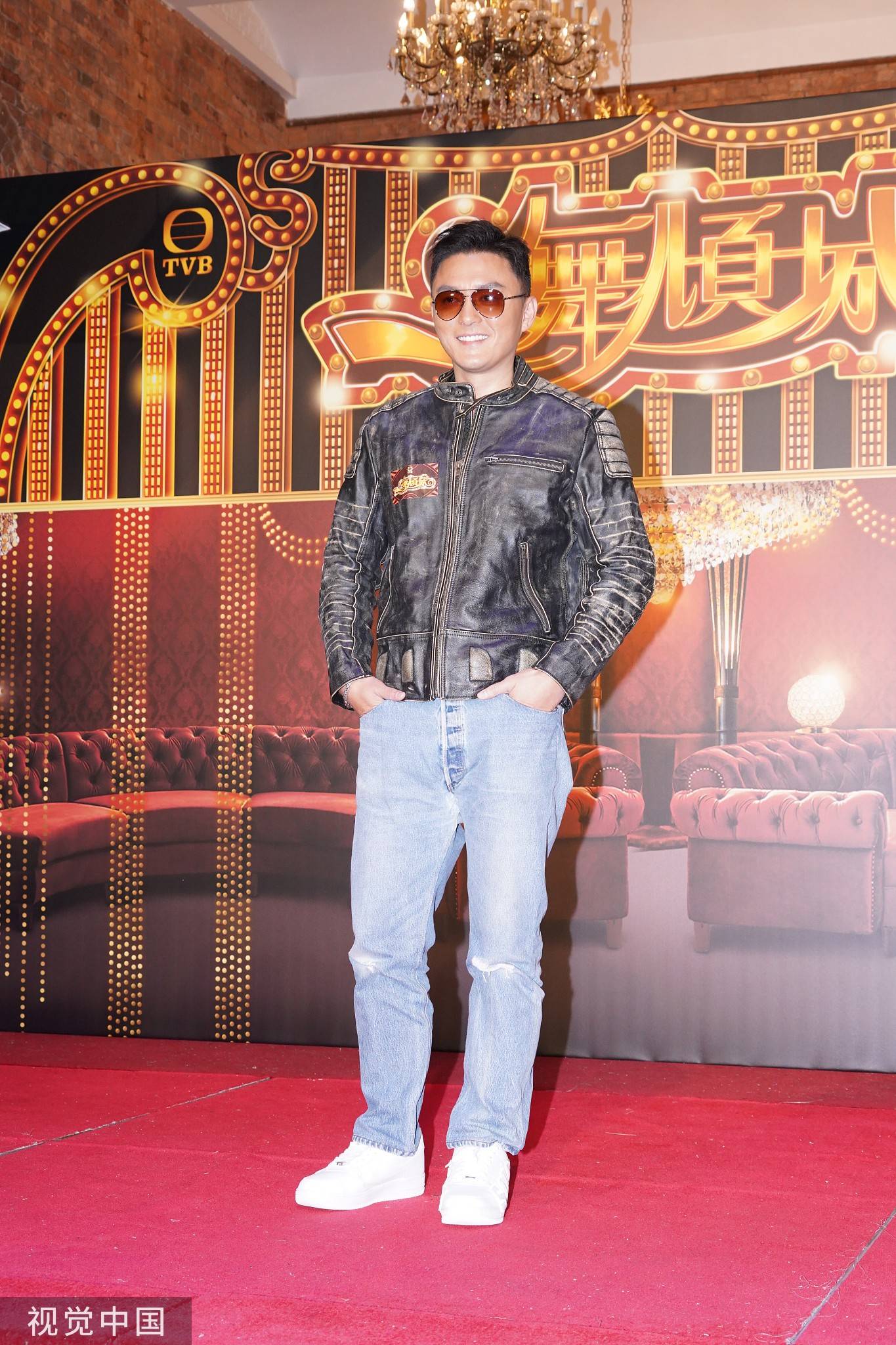 TVB男星杨明出狱后首次出席活动 携女友宣传新剧-搜狐大视野-搜狐新闻