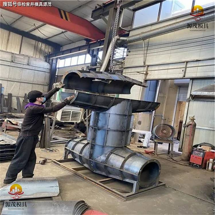 扭工字块模具的应用与作用介绍_进行_震动_激光