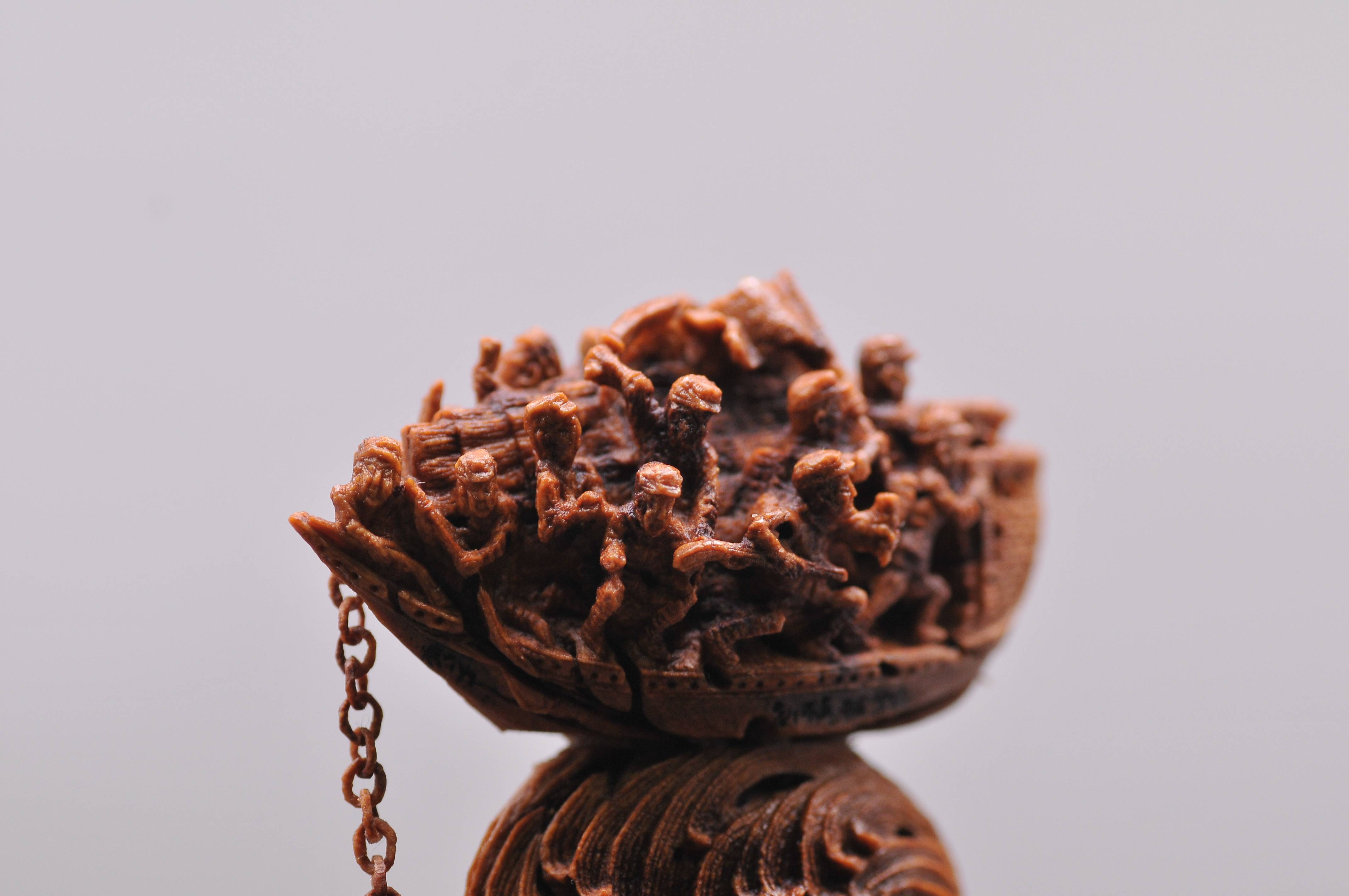 桃核雕刻大师谈栖枫(谈万海)作品-核雕的曙光-搜狐大视野-搜狐新闻
