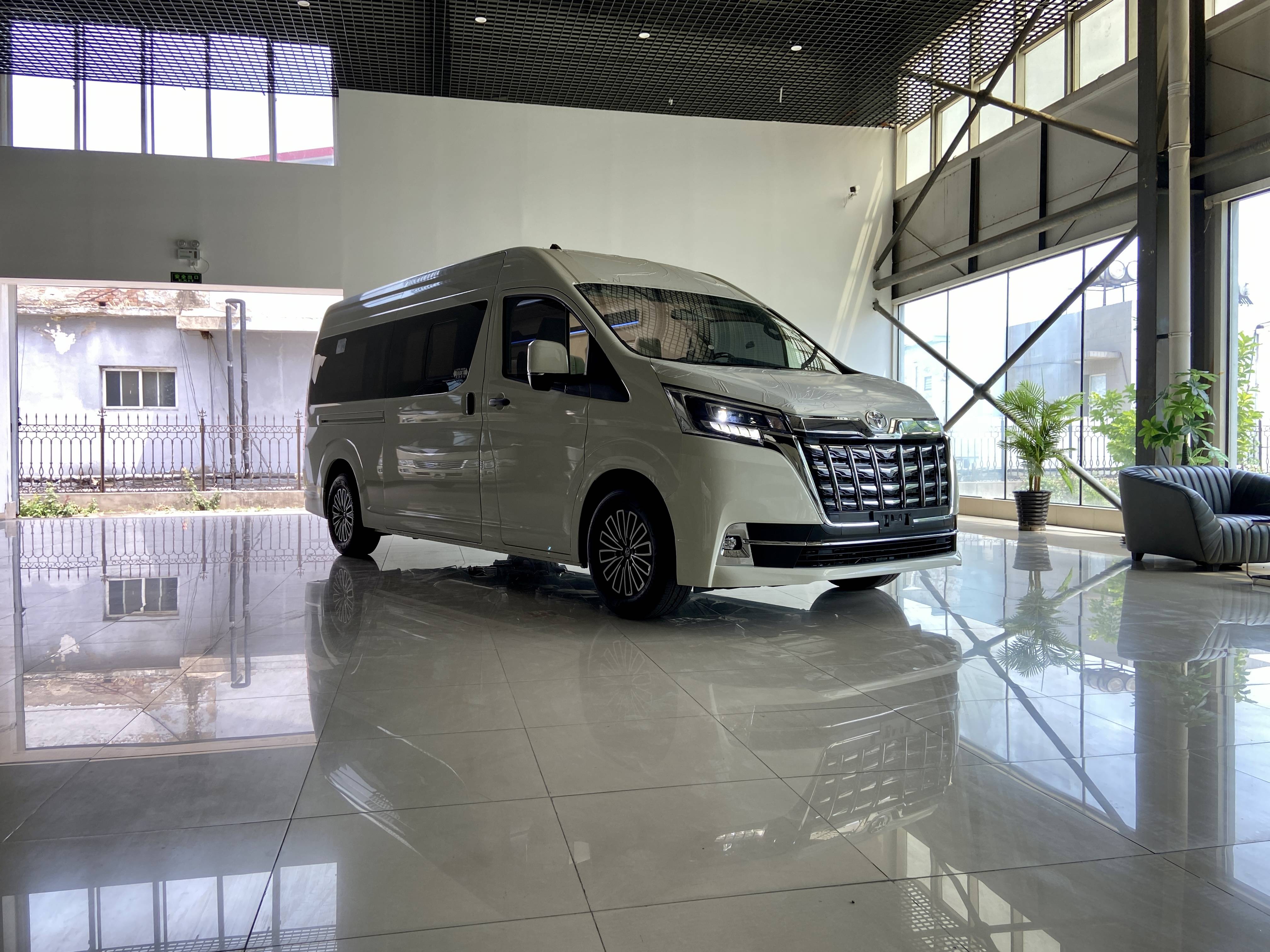 丰田海狮4S店，丰田海狮7座商务车蓝牌C本驾驶_搜狐汽车_搜狐网