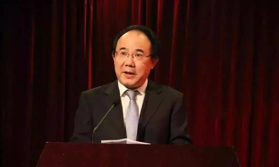 历任电影数字节目管理中心副主任,电影局巡视员,副局长,分党组副书记