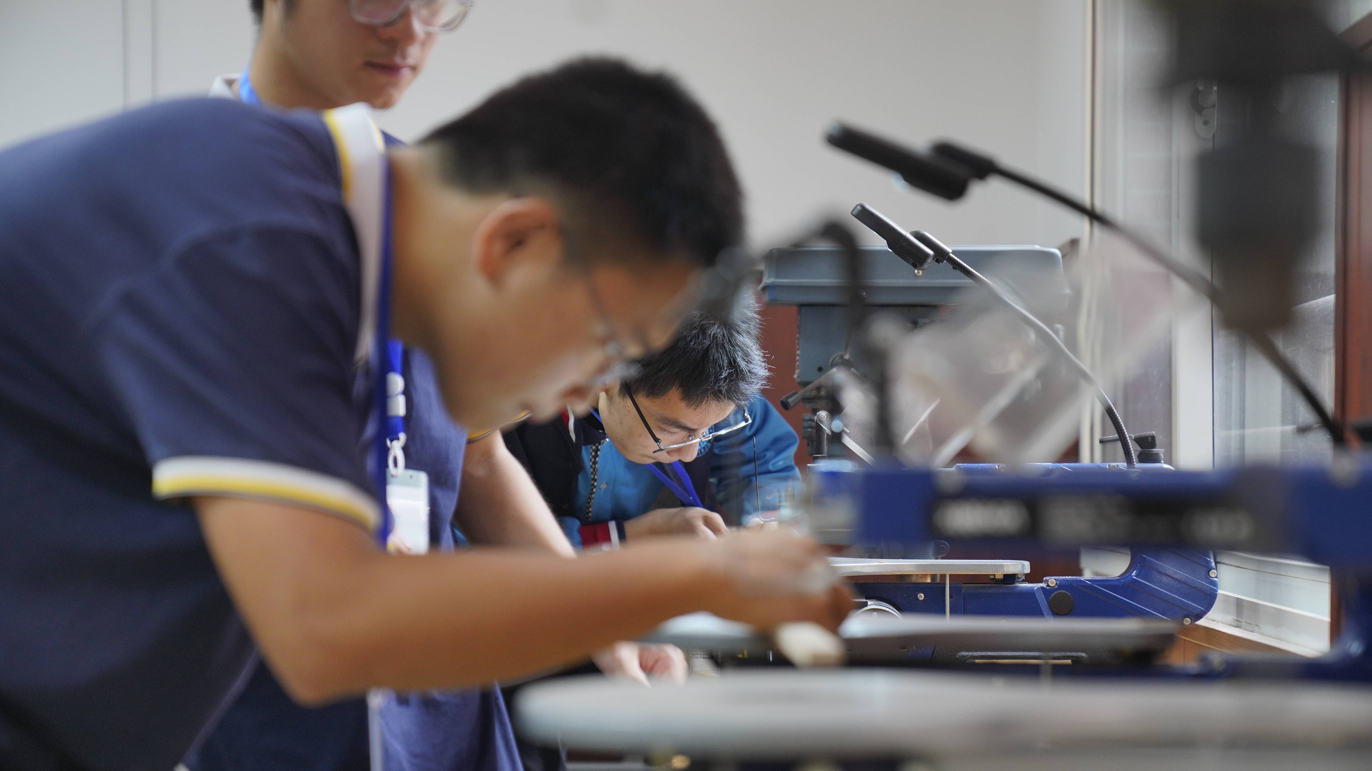 巧手智造,创意无限,重庆渝中区举行第二届高中通用技术创意智造比赛