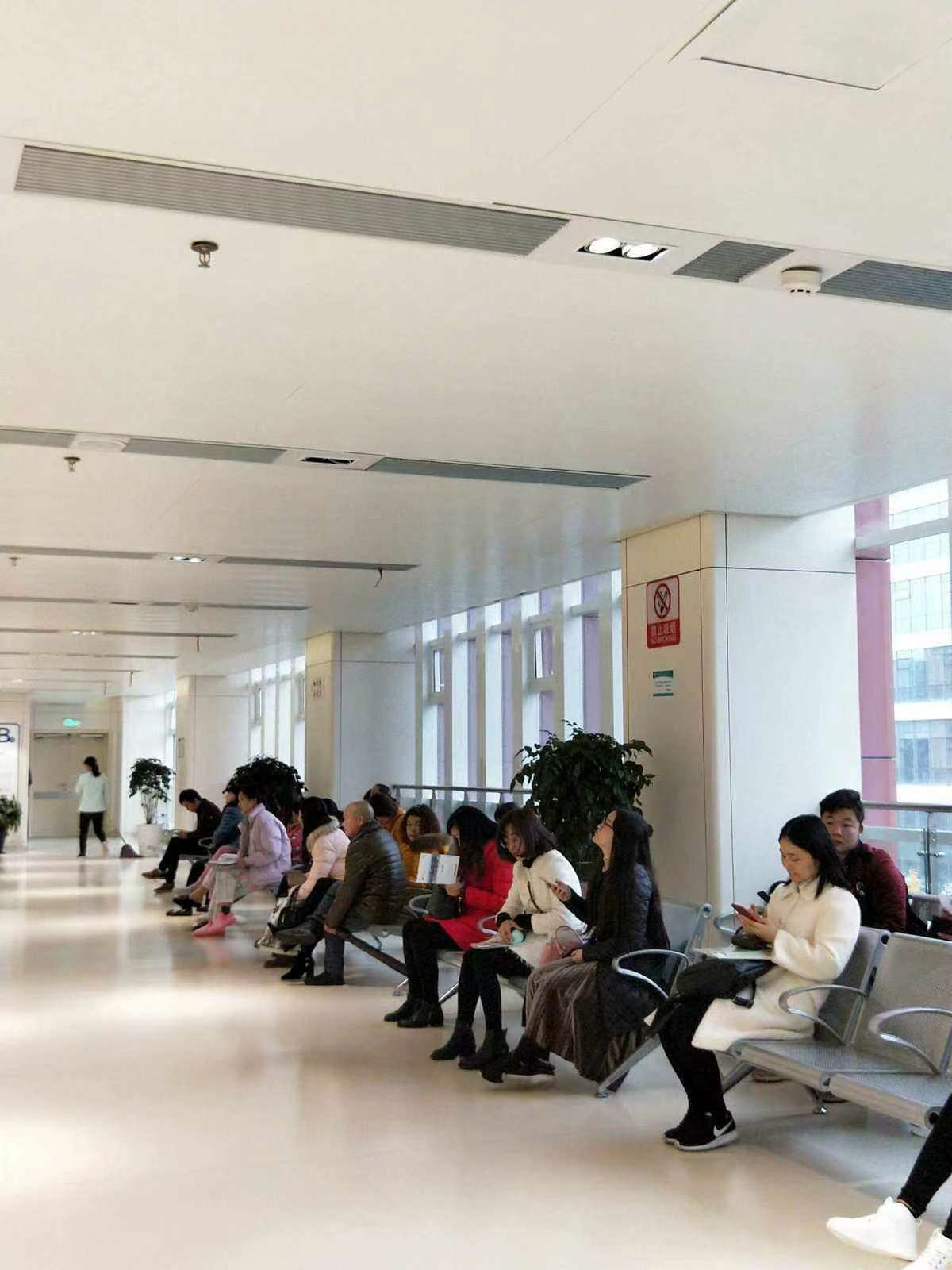 世纪坛医院黄牛号贩子挂号&mdash;&mdash;靠谱的代挂代诊服务希望能帮到您的简单介绍