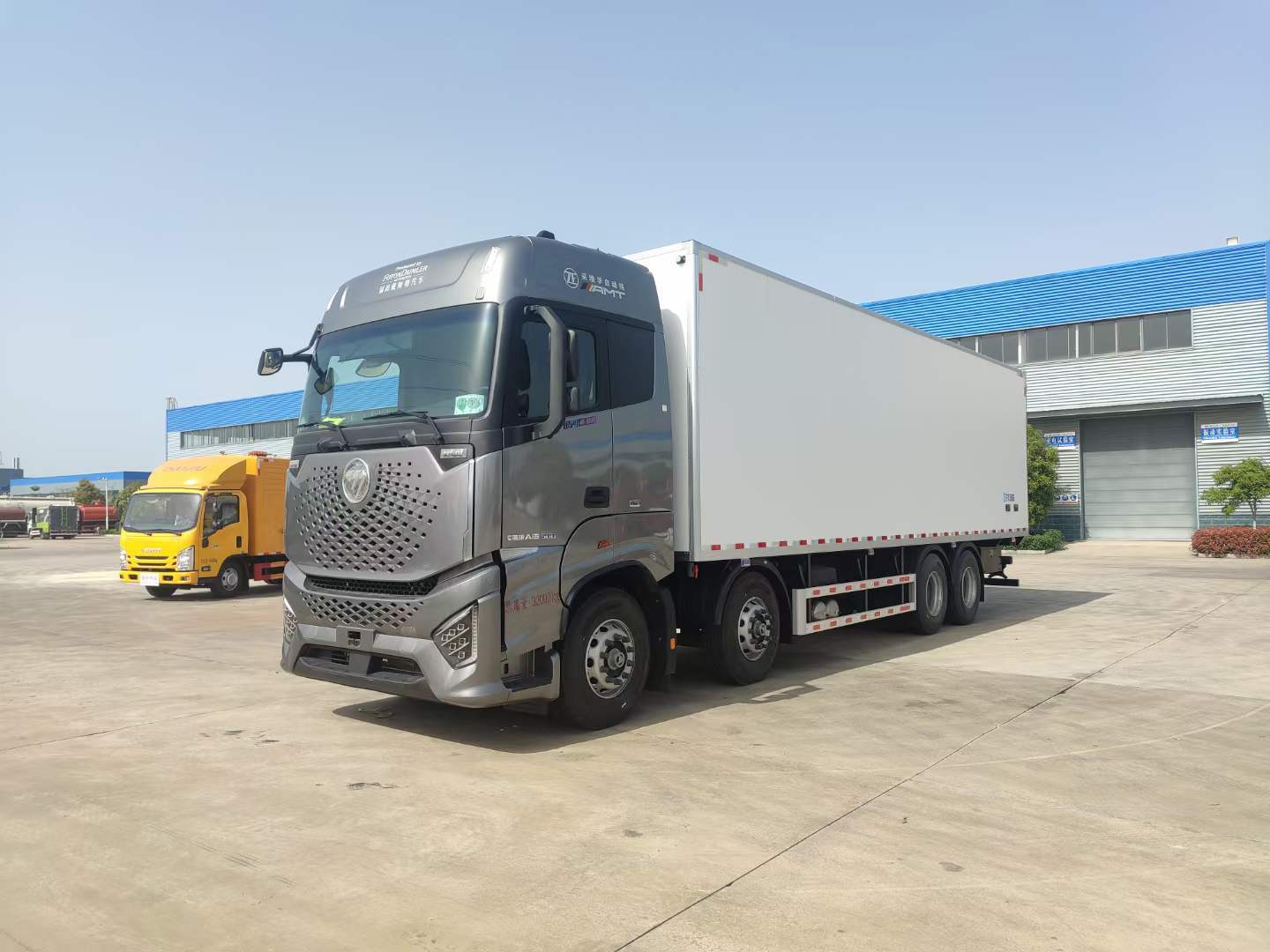 欧曼银河前四后八580马力自动挡冷藏车_搜狐汽车_搜狐网