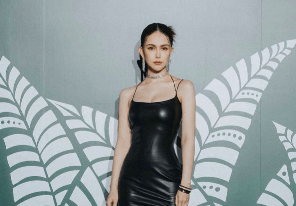 周杰伦太太曝光泳装照,昆凌育有两女一子!网友惊叹神仙般身材!