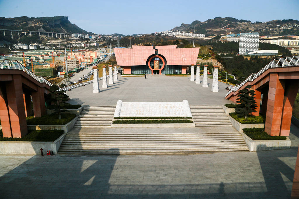 赤水河畔有个习酒文化城_习酒镇_茅台镇_集团