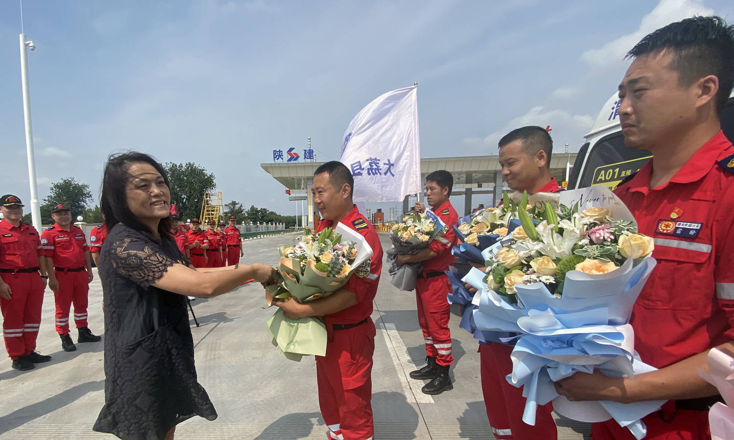 同洲湖,湖北麻城,四川九寨沟,榆林子洲,陕西合阳等县内外救援活动20余