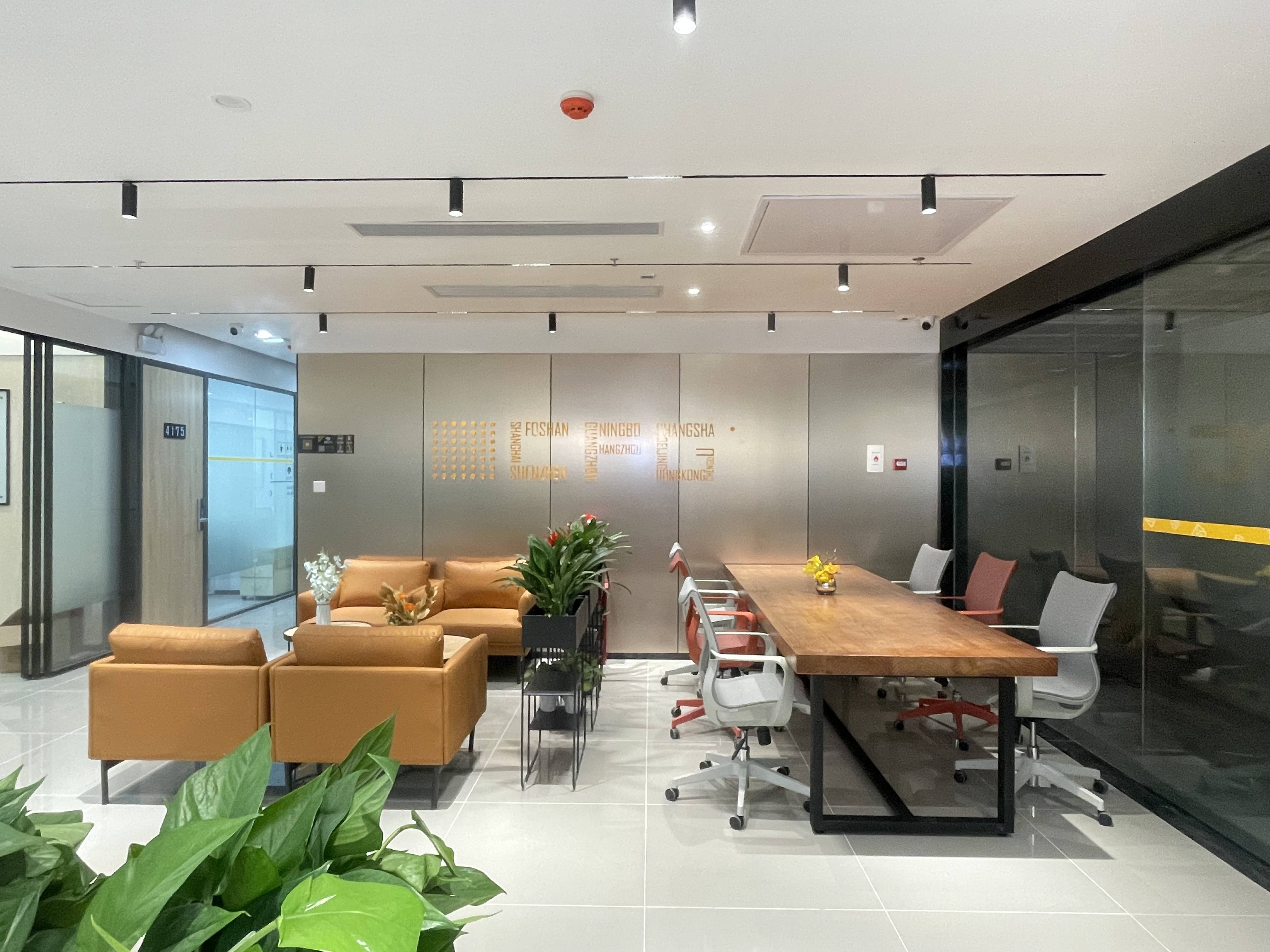 选择开放式办公位的好处?什么人适合开放式办公位呢?