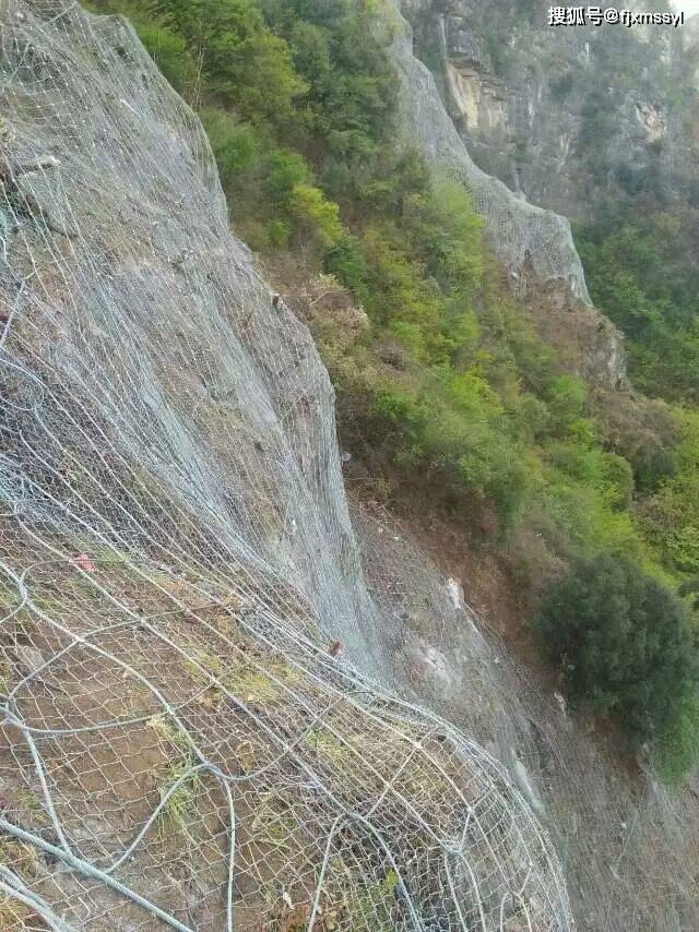 山体裸露,水土流失,水源污染……这些问题不仅破坏了自然环境,也影响