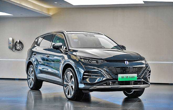 召集懂"势"达人 腾势品牌全系车型亮相成都车展_搜狐汽车_搜狐网