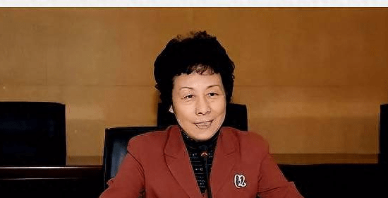 上海副市长女的图片