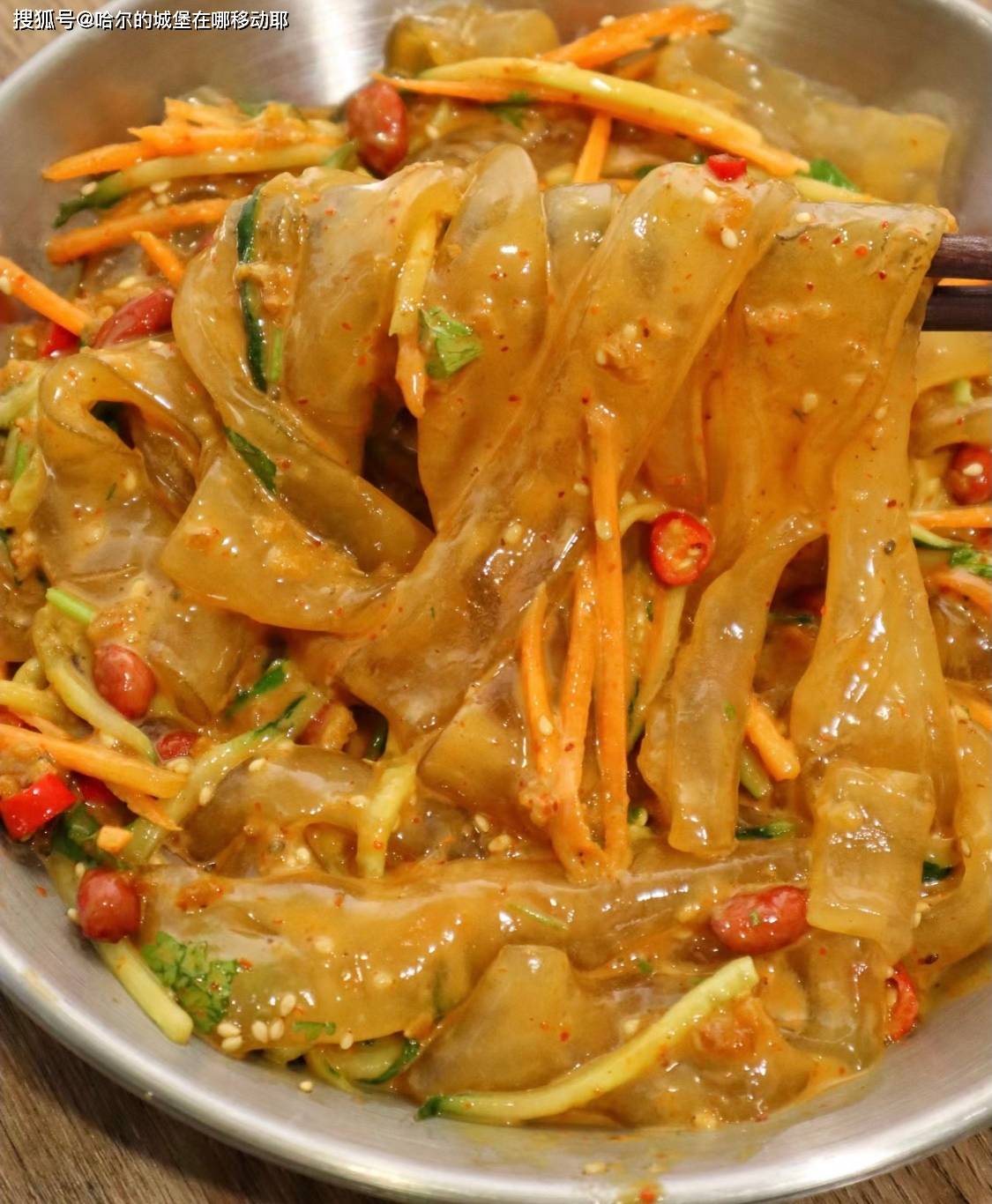 这个东北大拉皮都给我做起来!绝了绝了_香菜_花生_麻酱