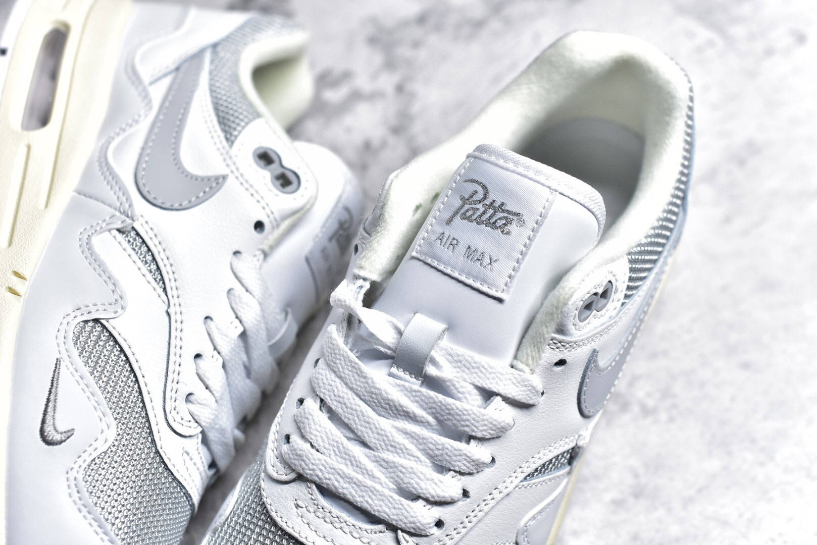 耐克nike air max 1 monarch x patta 迷你勾白灰波浪纹气垫复古跑步