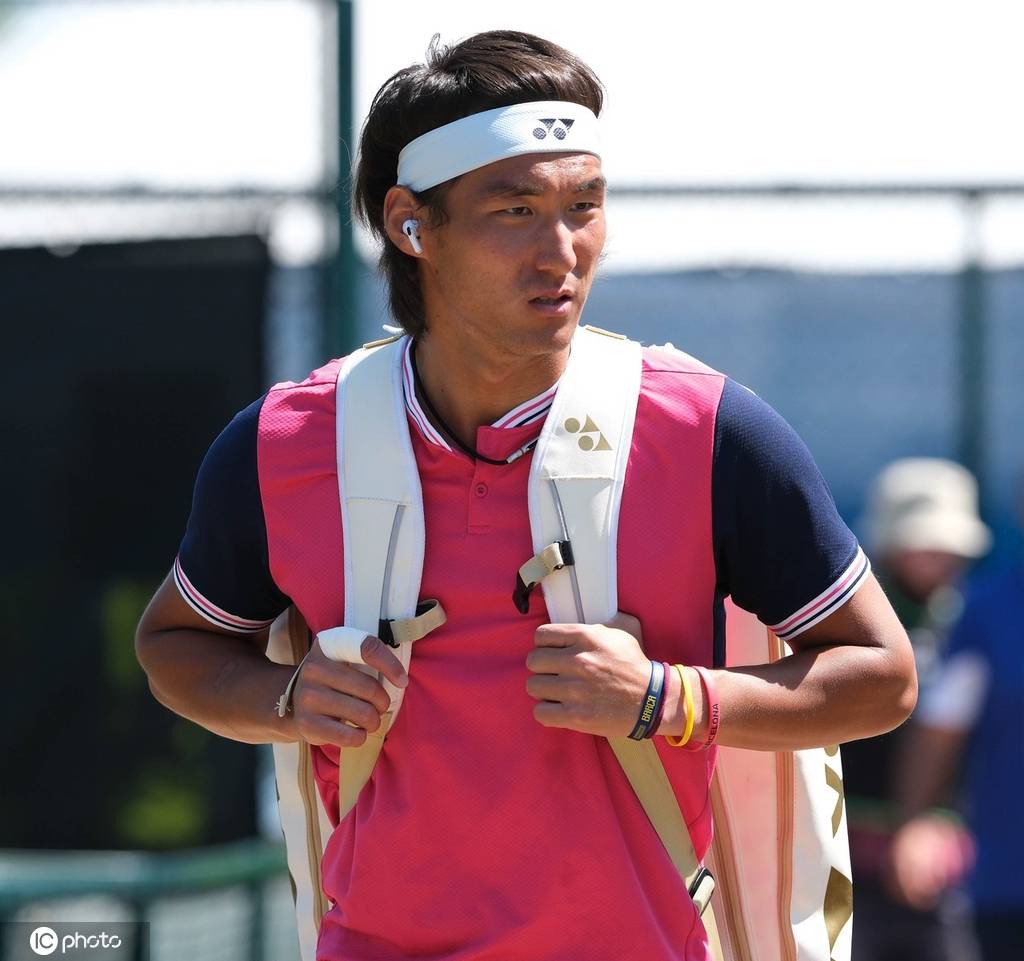 atp上海大师赛布云朝克特爆冷晋级:我很自信 细节上做得也不错_比赛