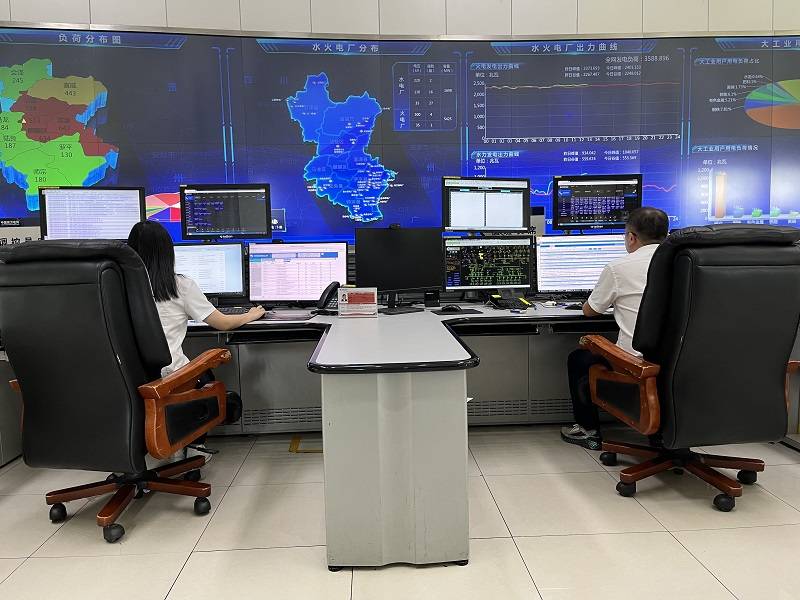 云南曲靖供电局调度中心按需调压为"烤烟"保驾护航_电压_调控_电力