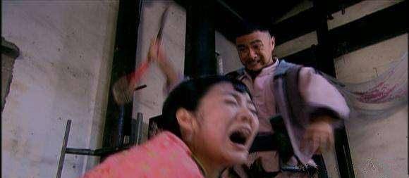 古代最悲催皇后:打了一宫女,皇帝当众杖责,仅做一月皇后便被废_朱见深