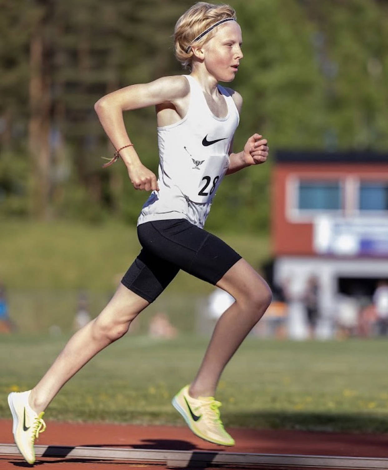 11岁女孩刷新5公里年龄组世界纪录_比赛_成绩_佩尔·哈勒·豪根