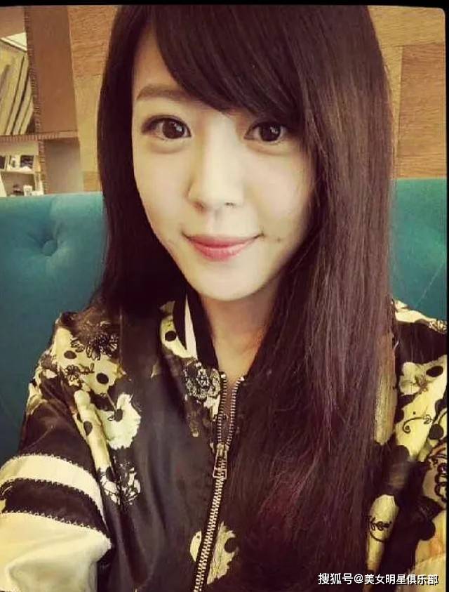 31岁李金铭,性感娇媚令人心动不已!_观众_演技_表演