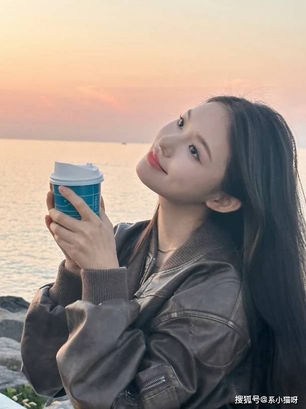 总的来说,林允的这组美照展现出了她的多面魅力,让人们看到了她在生活