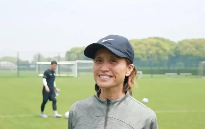 前女足主教练：中国女足球员收入提高 取胜欲却下降-中国现任女足主教练