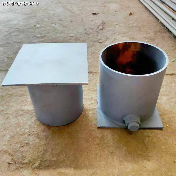 内可放置沙子,其中下垫板用1~50px钢板密焊在钢管底部,起到安靖和封底