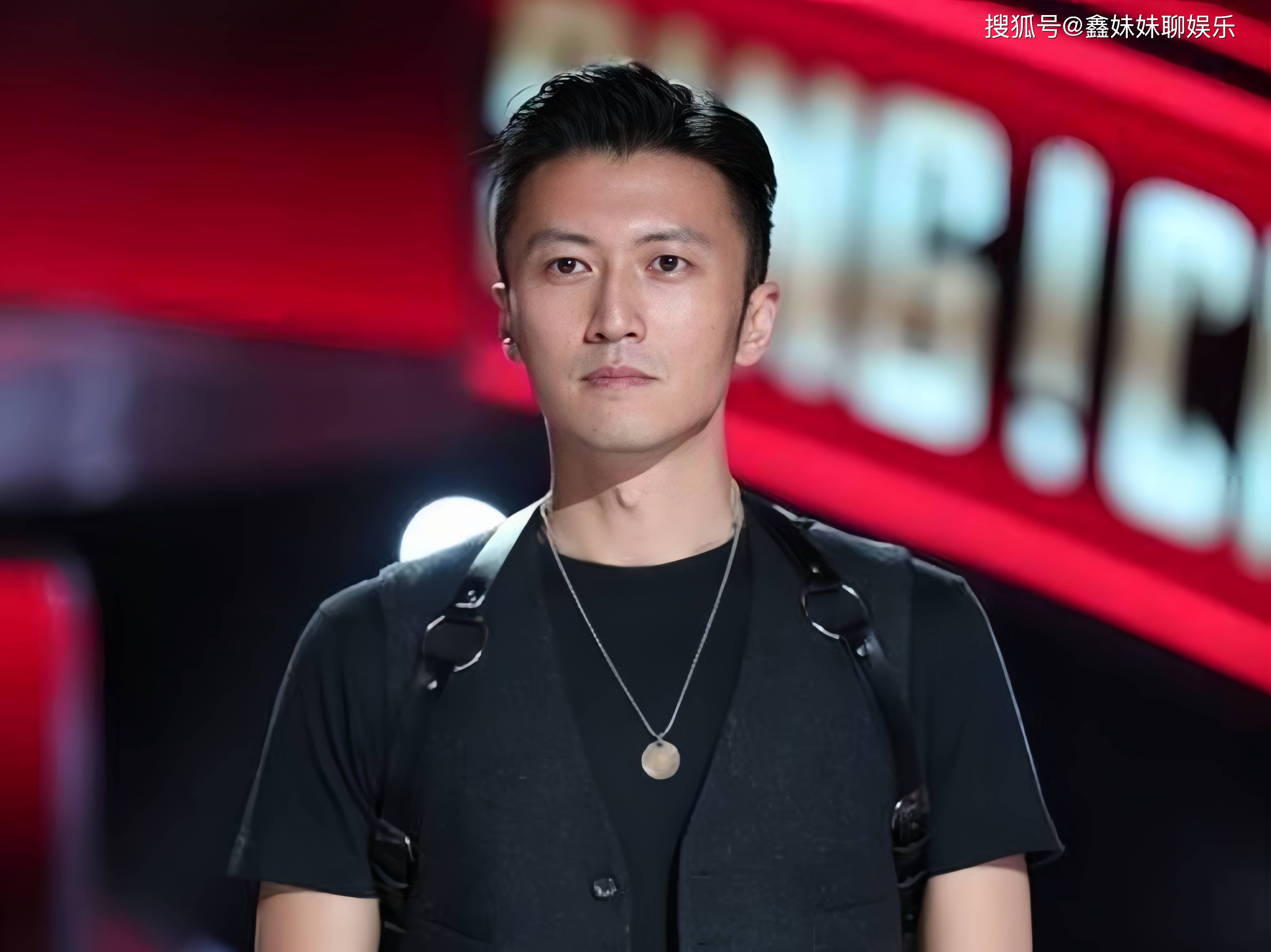 谢霆锋喜讯连连,成功改回中国国籍,宣布五大好消息!_合作_华为_家庭