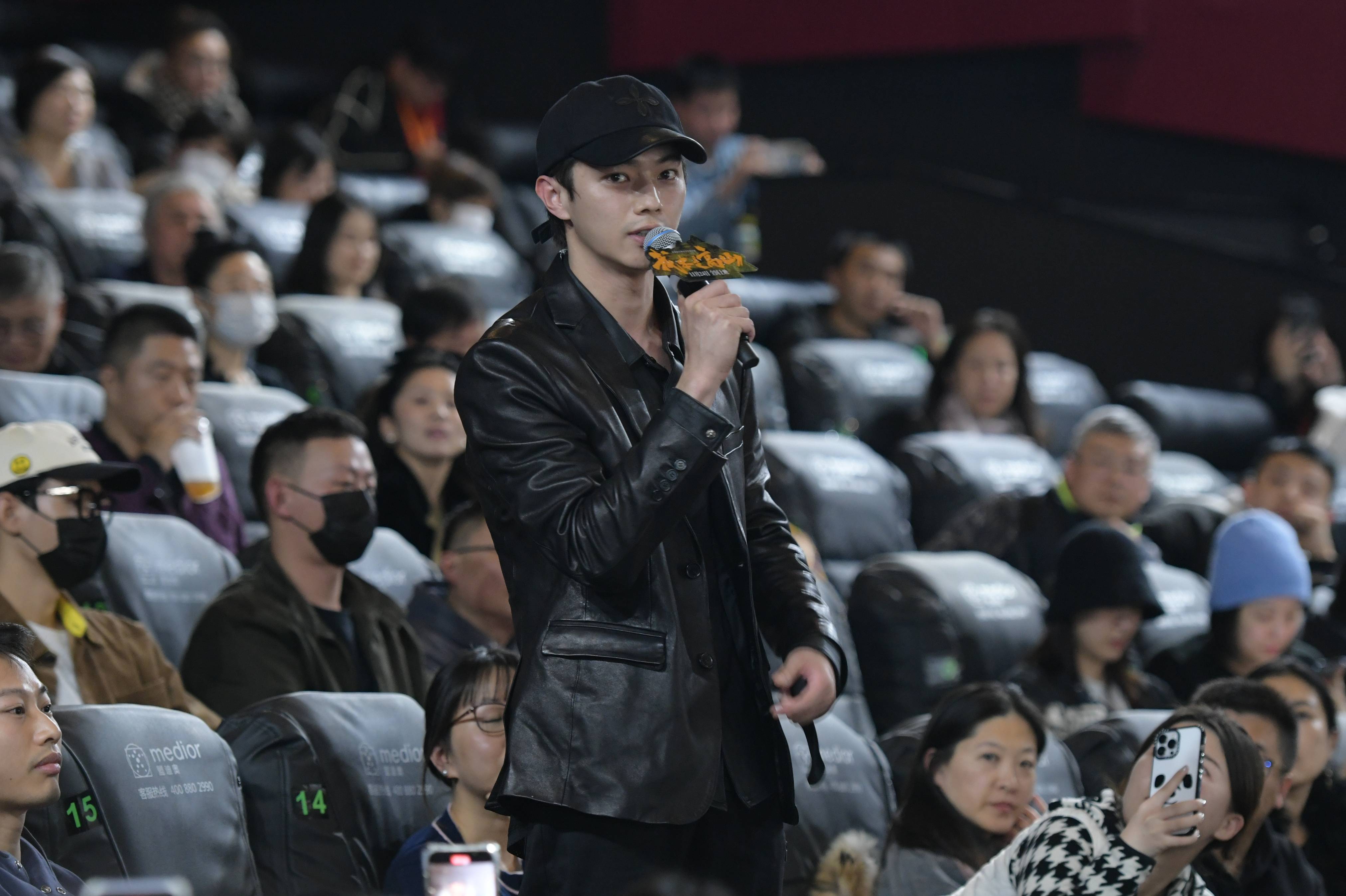 海清《我本是高山》首映 黄建新吴彦姝龚俊许凯等赞电影感动人心_表演