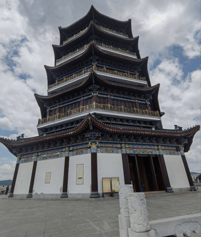 塔尔寺：藏族文化的发源地之一，一个奇迹，一个不缺信仰的地方！
