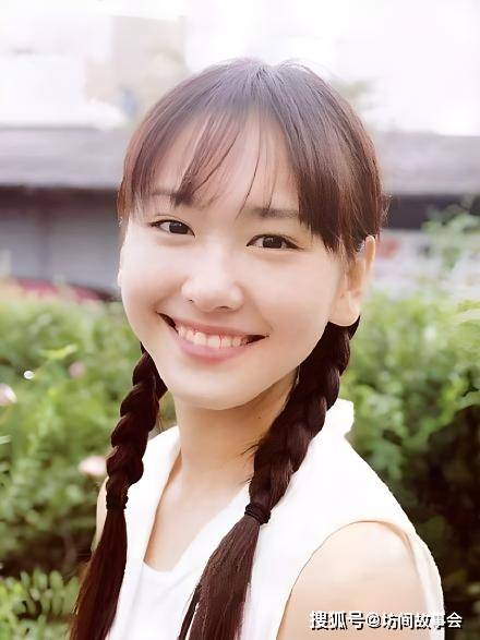 日本清纯女神--新垣结衣,凭一张初恋脸让人沦陷,就问你服不服?