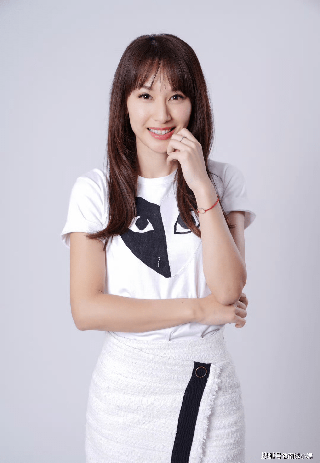 超级性感的港姐冠军徐子珊,特有的气质充满了女人味_观众_香港_演艺