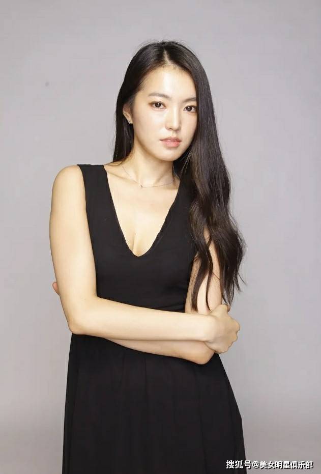 40岁申珉熙,清新脱俗,魅力四射!_音乐界_才华_领域