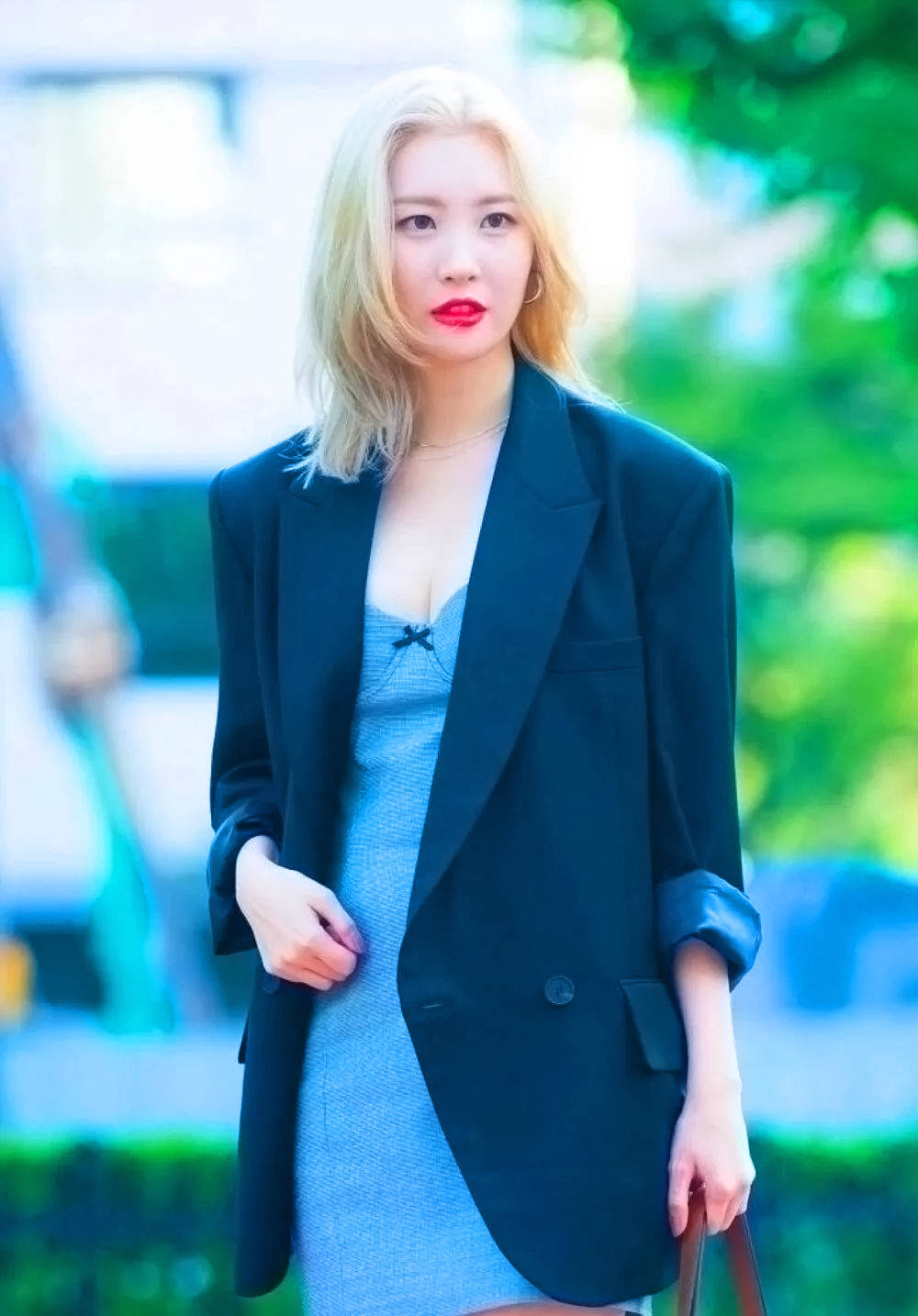 "宇宙第一腿精"李宣美:南韩舞台之花,魅力四射的性感女神