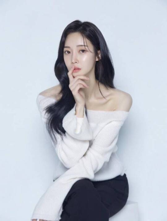 t-ara原成员李雅琳宣布离婚以及再婚 称自己正在进行离婚诉讼_交往