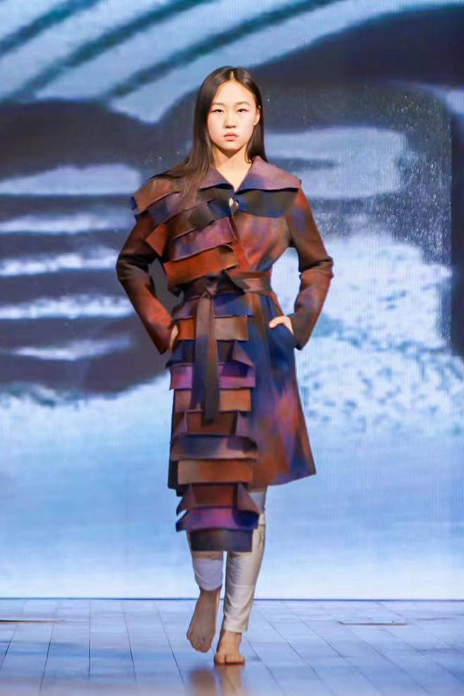 新面孔学员参加中乌建交35周年系列活动_服表_文化_服装