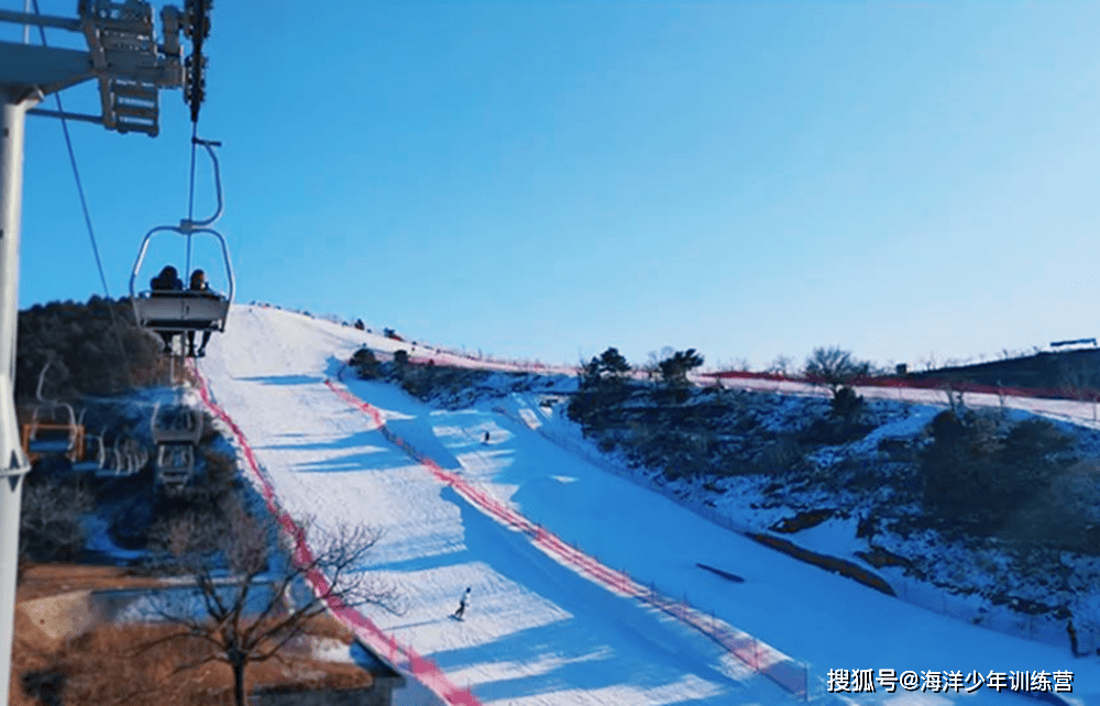 初級雪道分區,坡度等都非常專業,尤其是安全舒適的s型高山雪道是滑雪