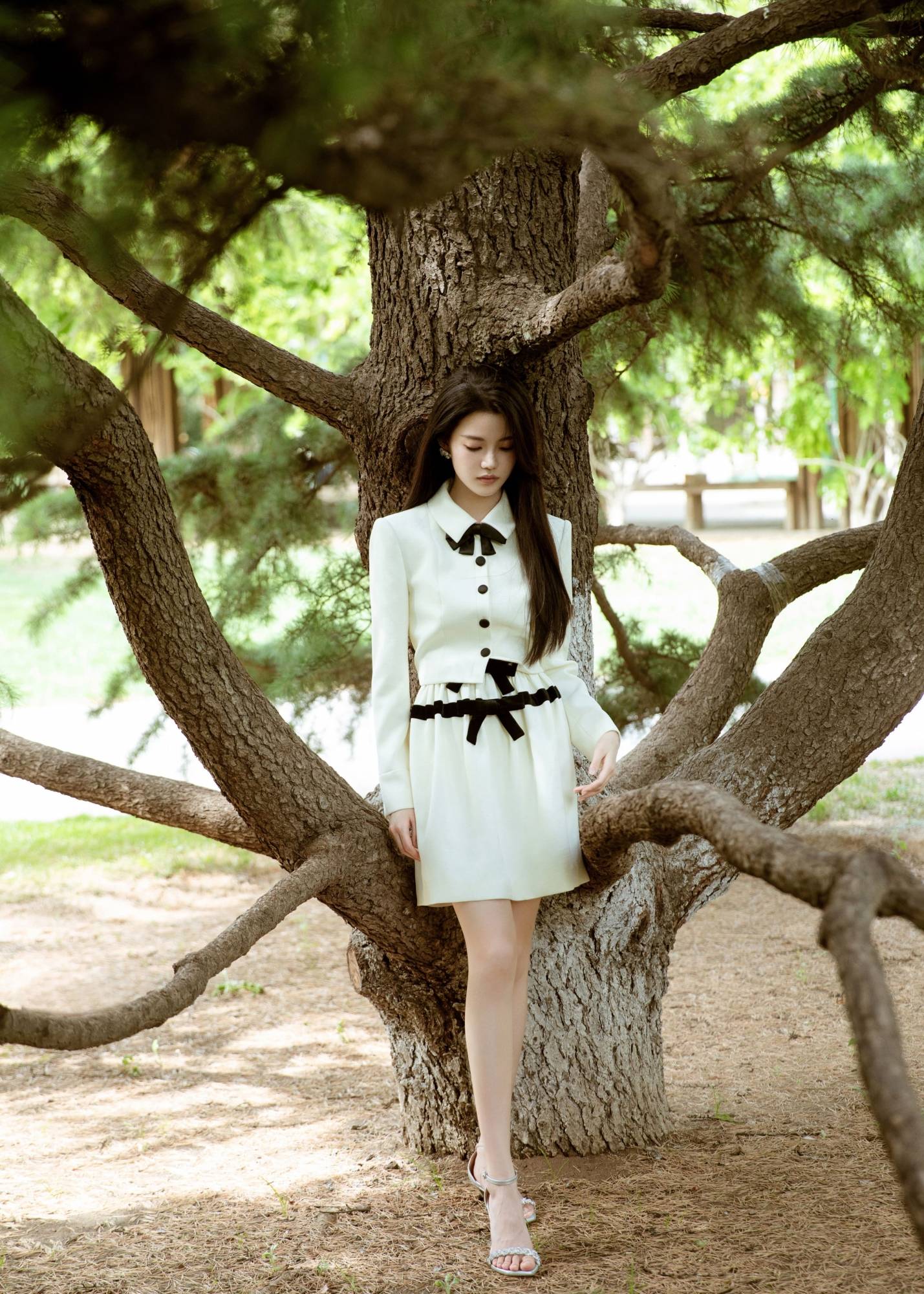 孙珍妮写真大赏:从snh48到独立发展,她的身材与才华同样惊艳!