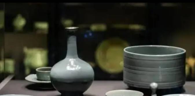 2024年全球拍卖过亿五大名窑贵在哪：五大名窑之首“汝窑”_搜狐网