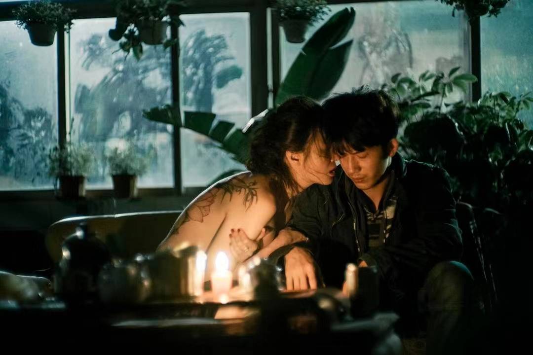 《风中有朵雨做的云》完整版解禁,张颂文,小宋佳演技互相成就_电影