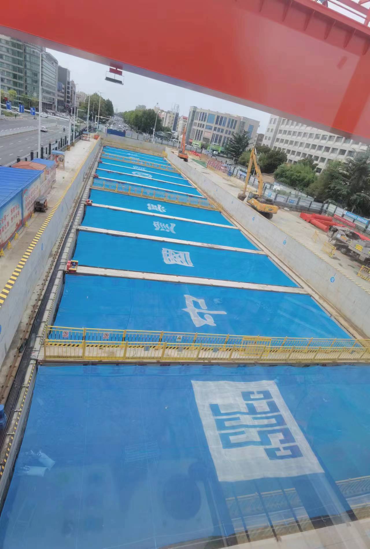 基坑电动防尘天幕a昌平基坑电动防尘天幕_施工_作业_扬尘