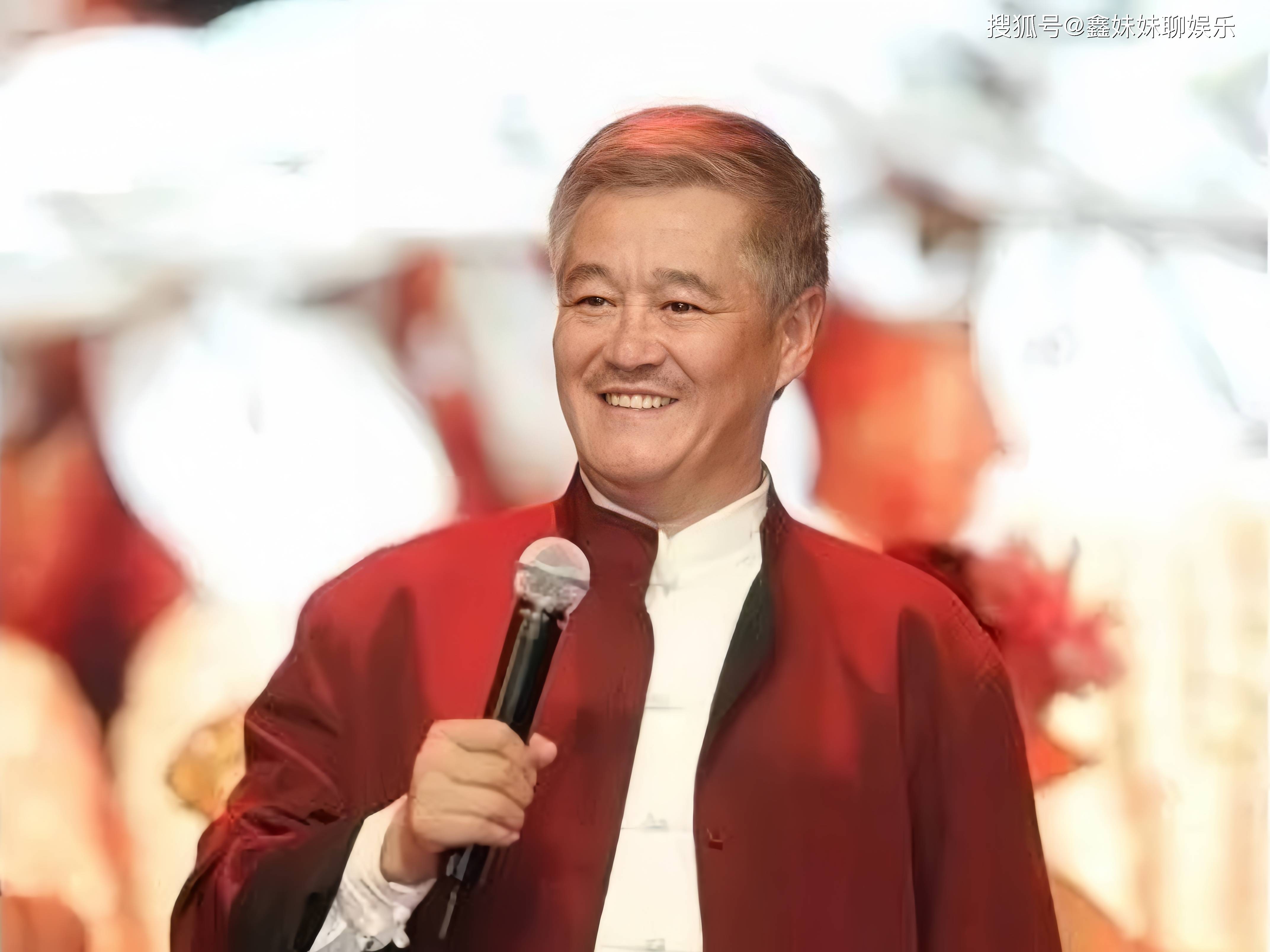 赵本山身体状况不佳,女儿球球直播透露病情,引发网友热议