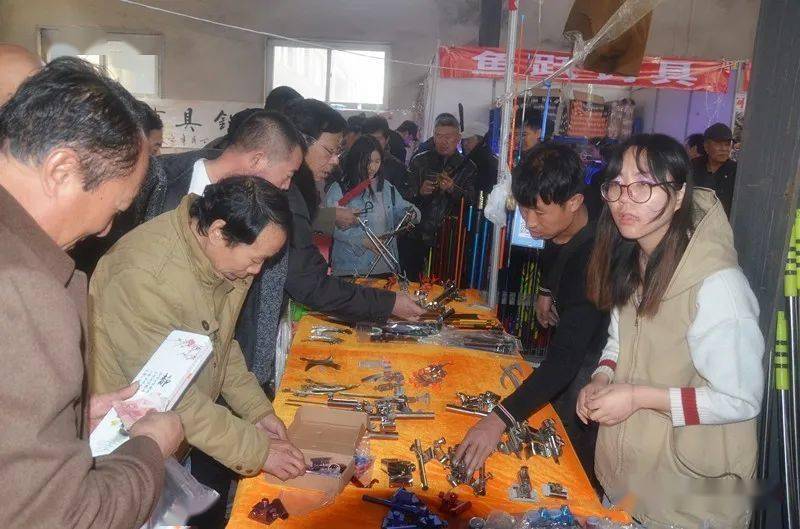 凤凰花卉渔具展览会即将开幕!