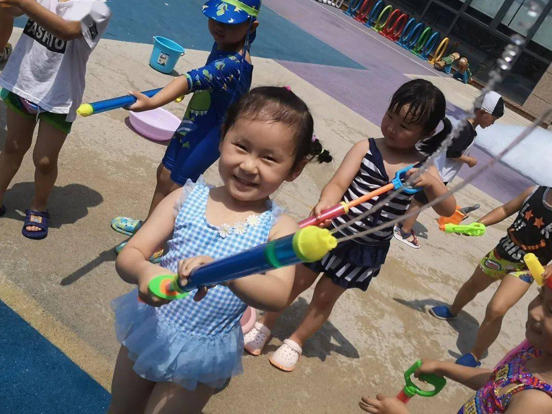 蓝光幼清凉一夏六一戏水趴一场户外水世界里的别样六一