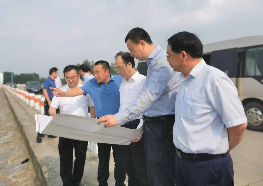 宋旋会见丹阳市长黄万荣